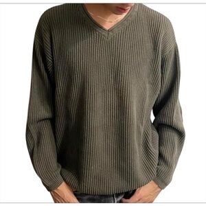 Baracuta Men's Silk Cotton Blend Charcoal V-Neck Sweater